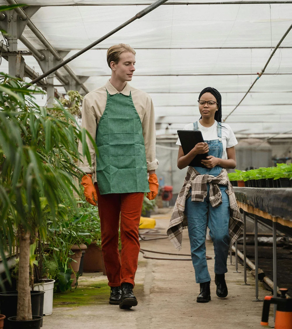 Organic farms avoid toxic inputs, improve soil health, grow clean, sustainable food that supports nature.